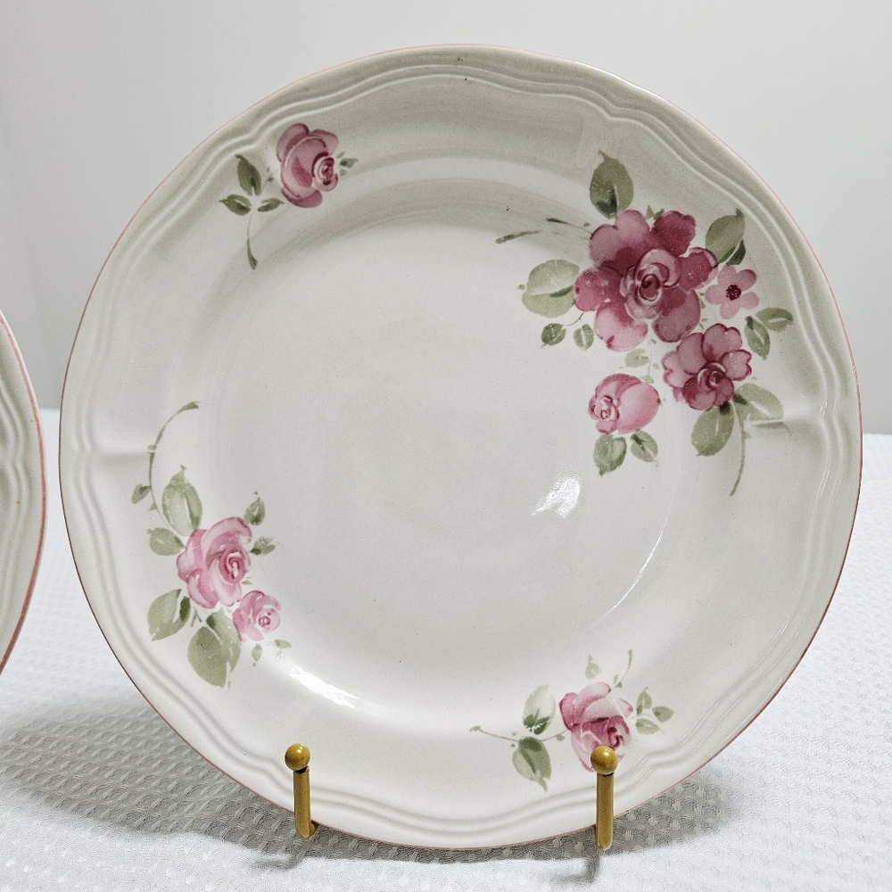Gibson 2 Roseland Pink Floral Dinner Plates Discontinued Stoneware Y2K 11" - Picture 6 of 12